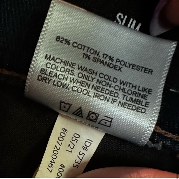 Express NWT Slim Super High Rise Distressed Ripped Knees Jeans SHORT - Picture 5 of 7